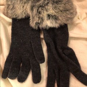 Garnett Hill wool/cashmere faux fur gloves